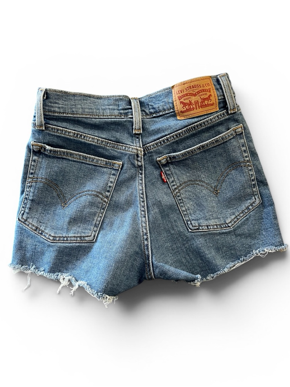 Size 26 Levi's High Rise Distressed Denim Shorts - Picture 2 of 3